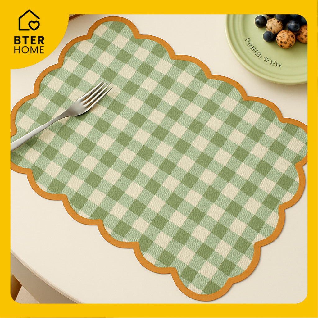 Bter Home Tatakan Piring Placemat Gingham Kotak Cerah Scallop Anti Slip Tahan Panas PVC Premium Mudah Dibersihkan