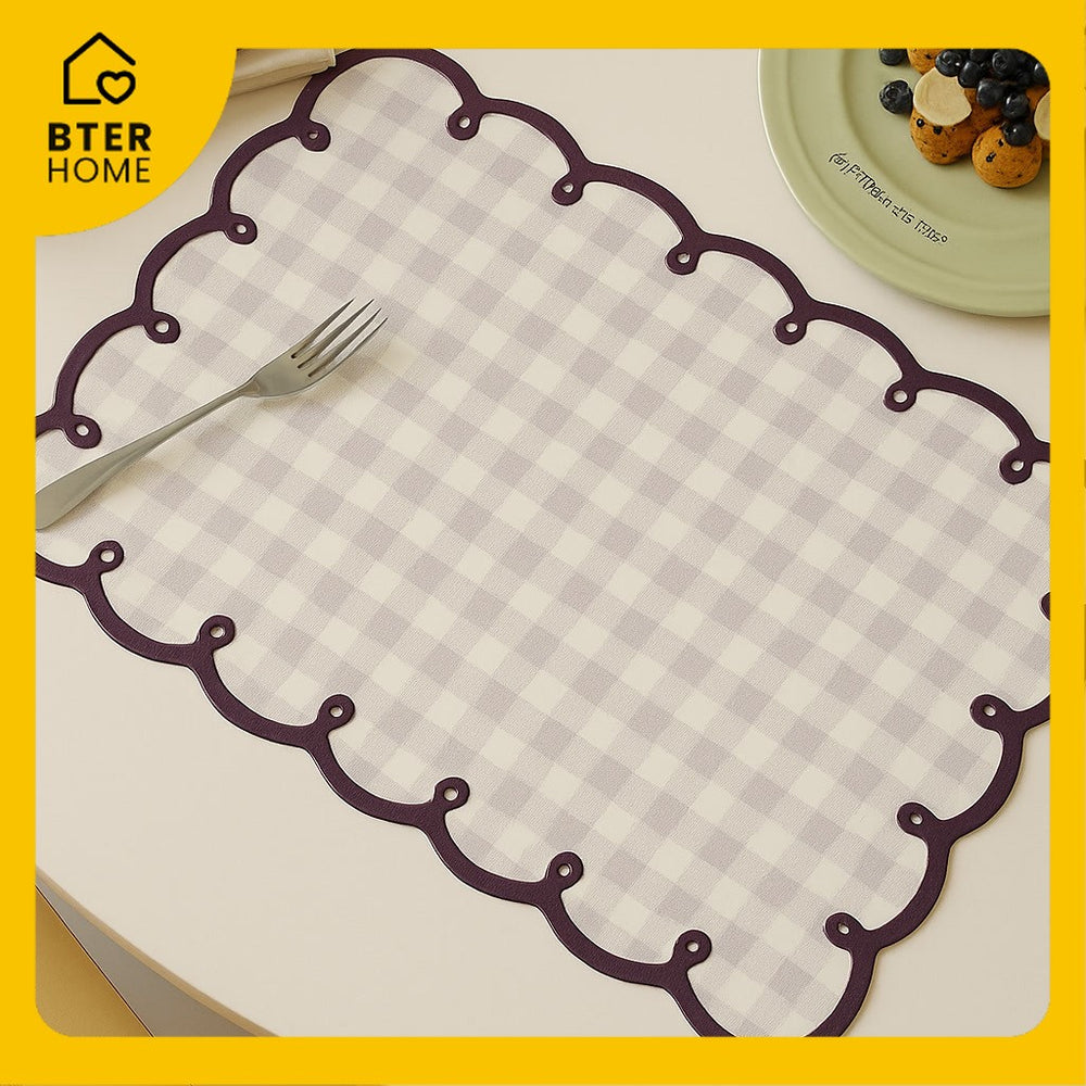 Bter Home Tatakan Piring Placemat Gingham Kotak Pastel Anti Slip Tahan Panas PVC Premium Estetik Scallop Edge