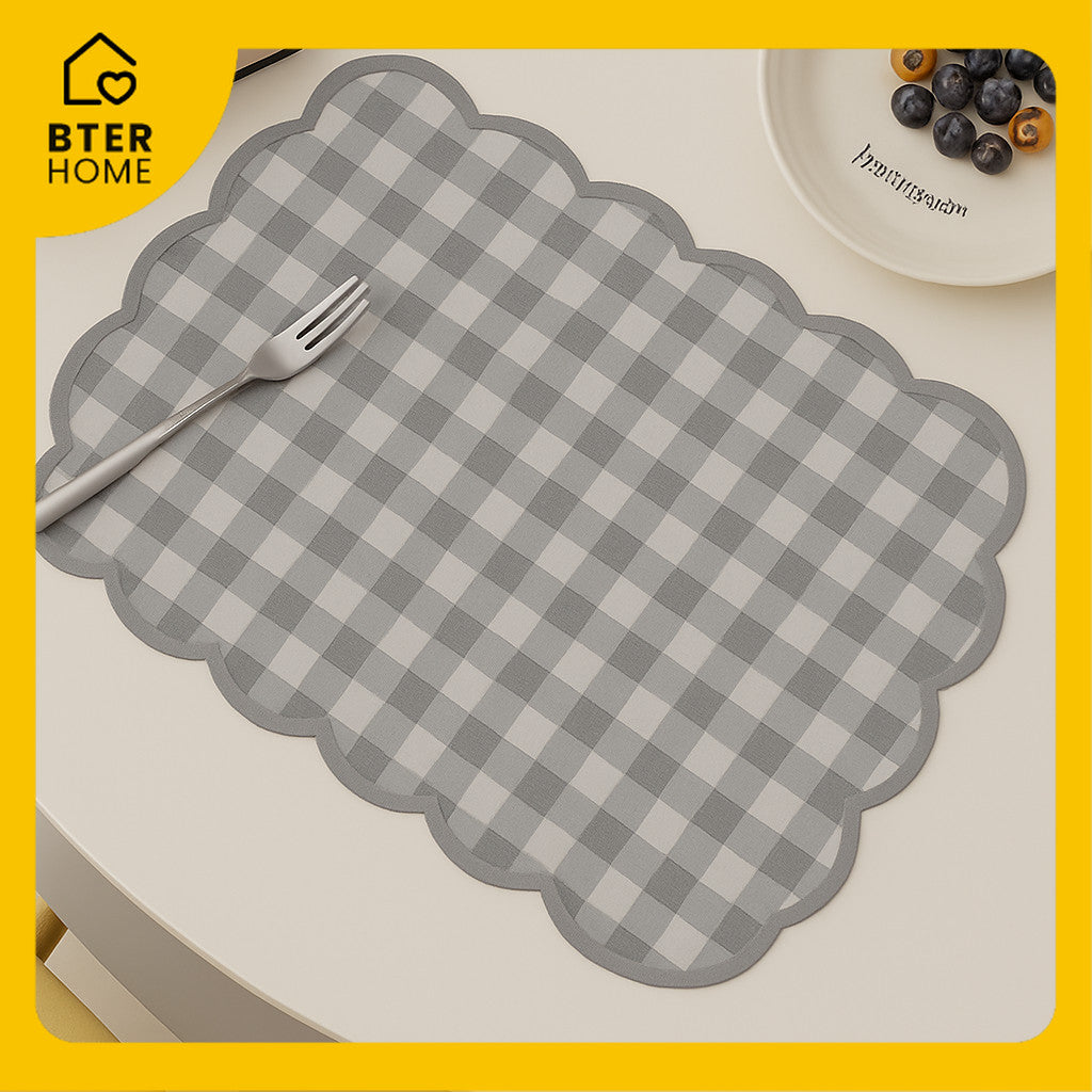 Bter Home Tatakan Piring Placemat Gingham Kotak Cerah Scallop Anti Slip Tahan Panas PVC Premium Mudah Dibersihkan