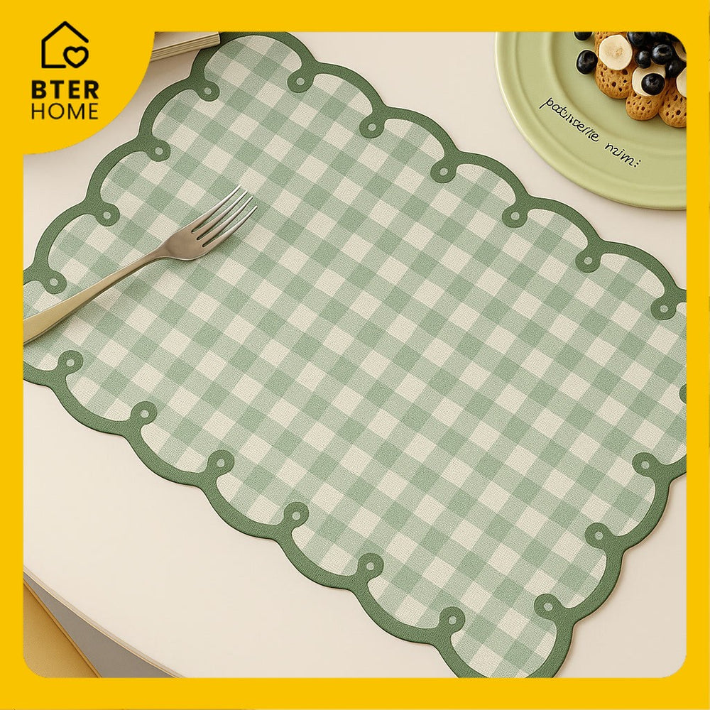 Bter Home Tatakan Piring Placemat Gingham Kotak Pastel Anti Slip Tahan Panas PVC Premium Estetik Scallop Edge