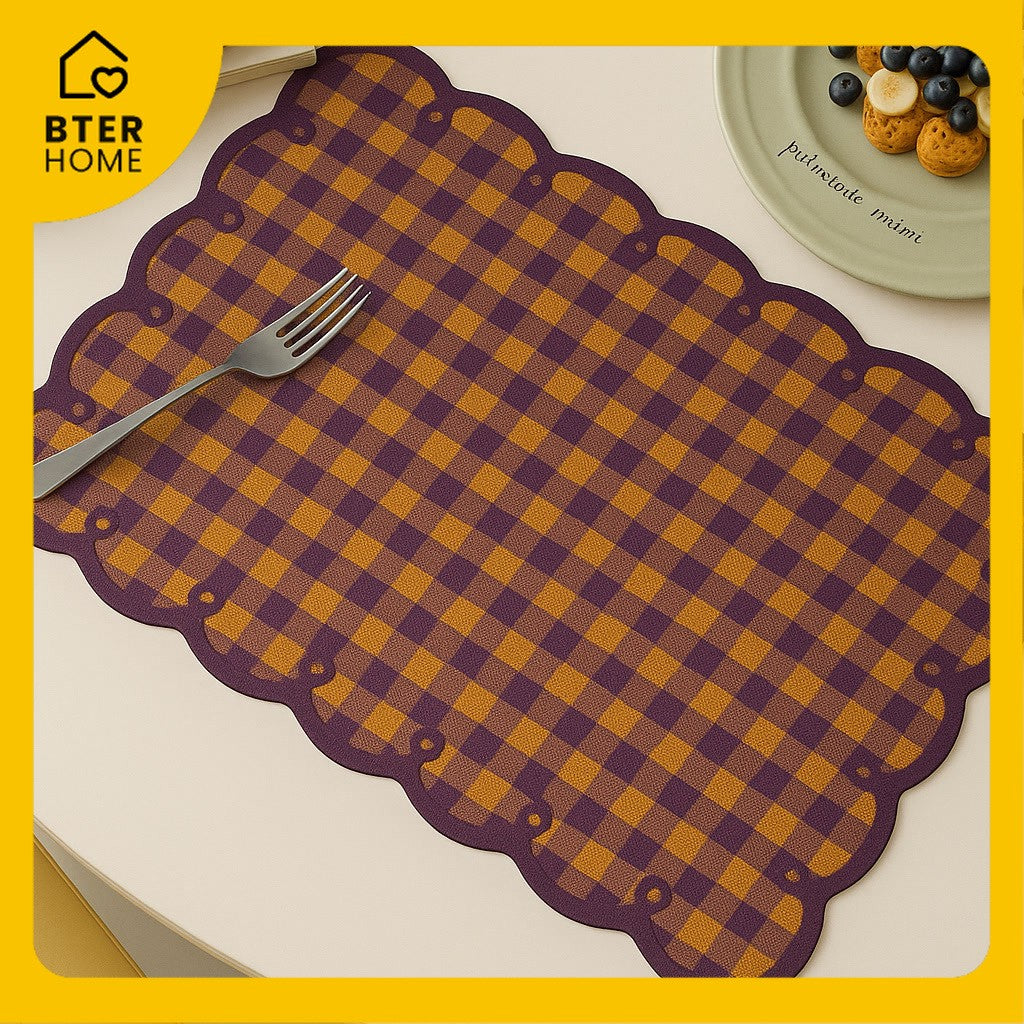 Bter Home Tatakan Piring Placemat Gingham Kotak Pastel Anti Slip Tahan Panas PVC Premium Estetik Scallop Edge