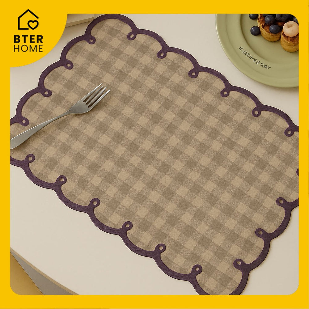 Bter Home Tatakan Piring Placemat Gingham Kotak Pastel Anti Slip Tahan Panas PVC Premium Estetik Scallop Edge